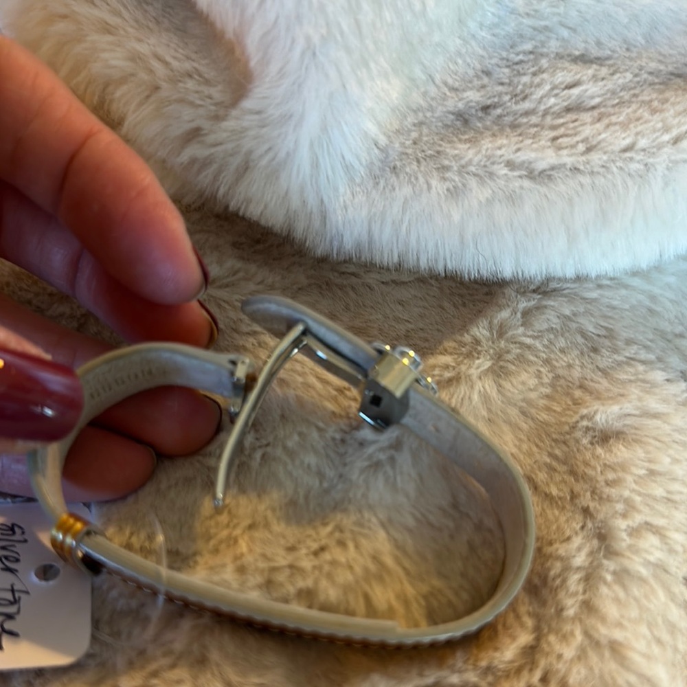 Authentic Louis Vuitton bracelet, leather and silver EUC - Picture 4 of 8